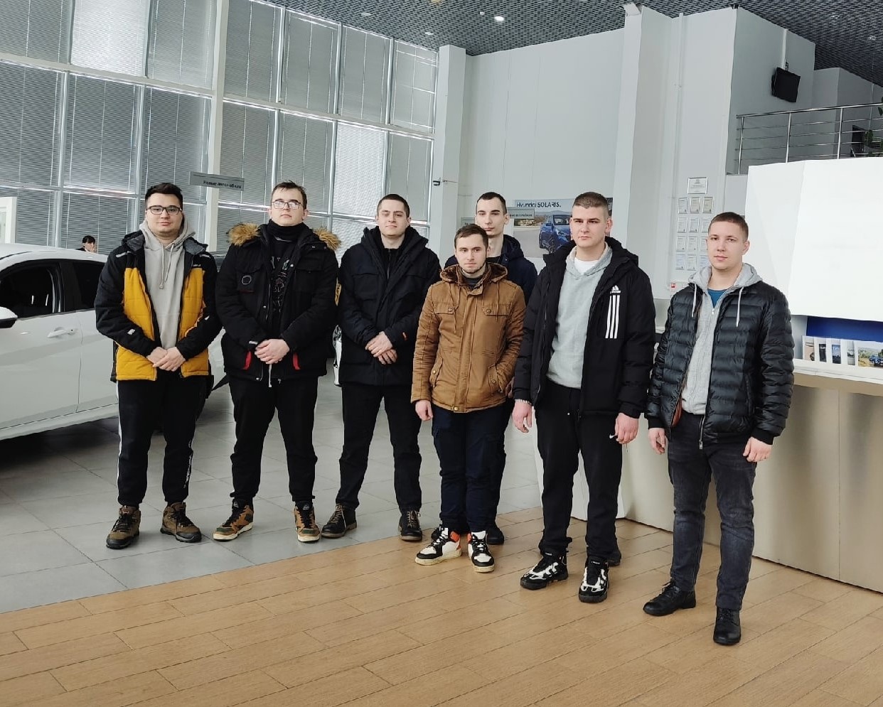 Экскурсия  для студентов в дилерский центр компании "Автомир Hyundai"