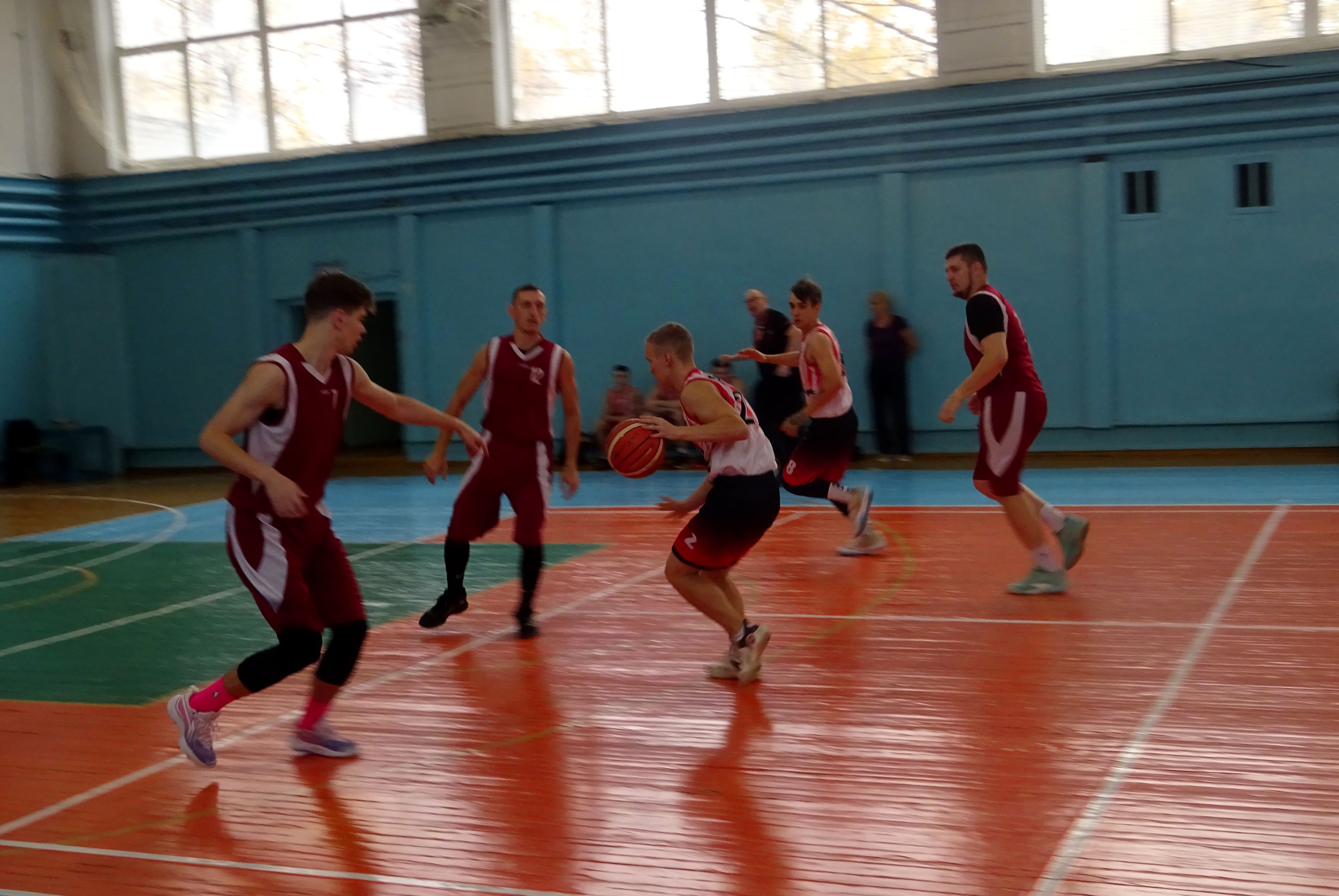 Выступление студенческих команд БГИТУ по баскетболу