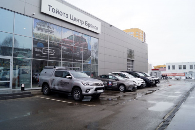Экскурсия студентов БГИТУ в дилерский центр «Toyota Центр Брянск»