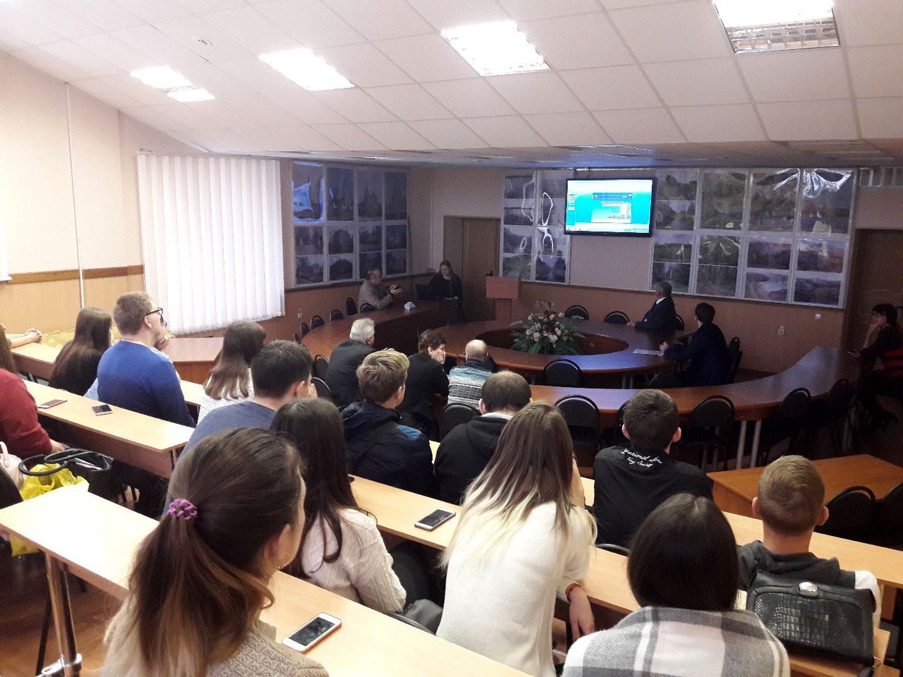 Круглый стол по вопросам экологии и природопользования