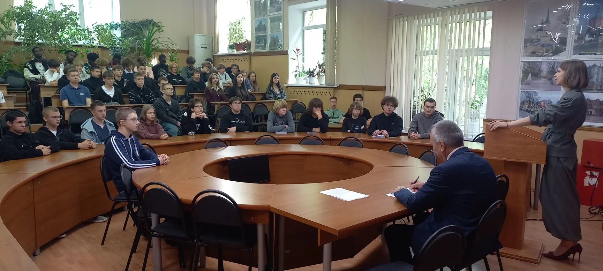 Просветительская лекция-беседа для студентов