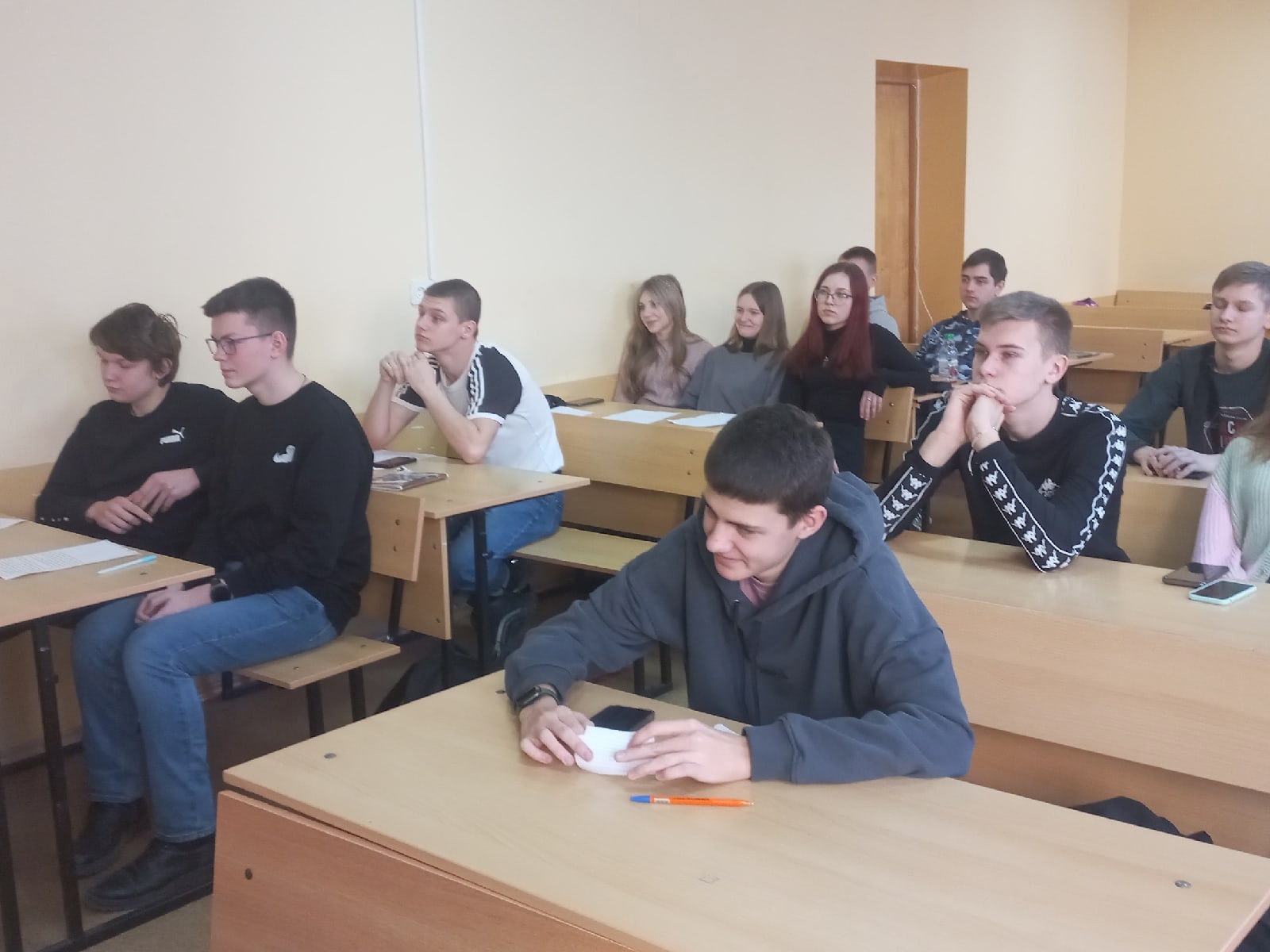 Заседание студенческого научного кружка "Словесность в жизни"