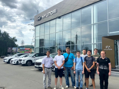 Экскурсия студентов БГИТУ в дилерские центры Hyundai и Nissan