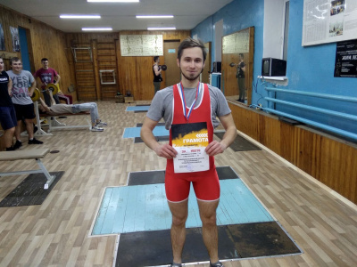 Победа на чемпионате области по пауэрлифтингу