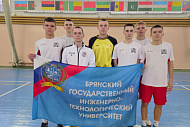 Успех на соревнованиях фиджитал-футболу