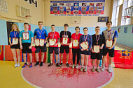 Победа на соревнованиях по настольному теннису